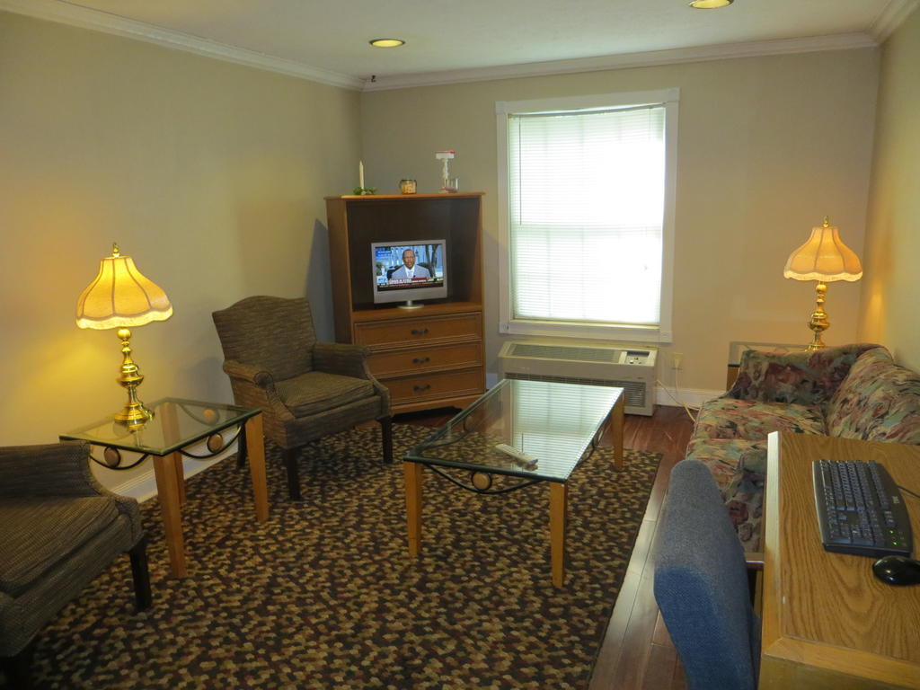 Americourt Hotel And Suites - Elizabethton Extérieur photo