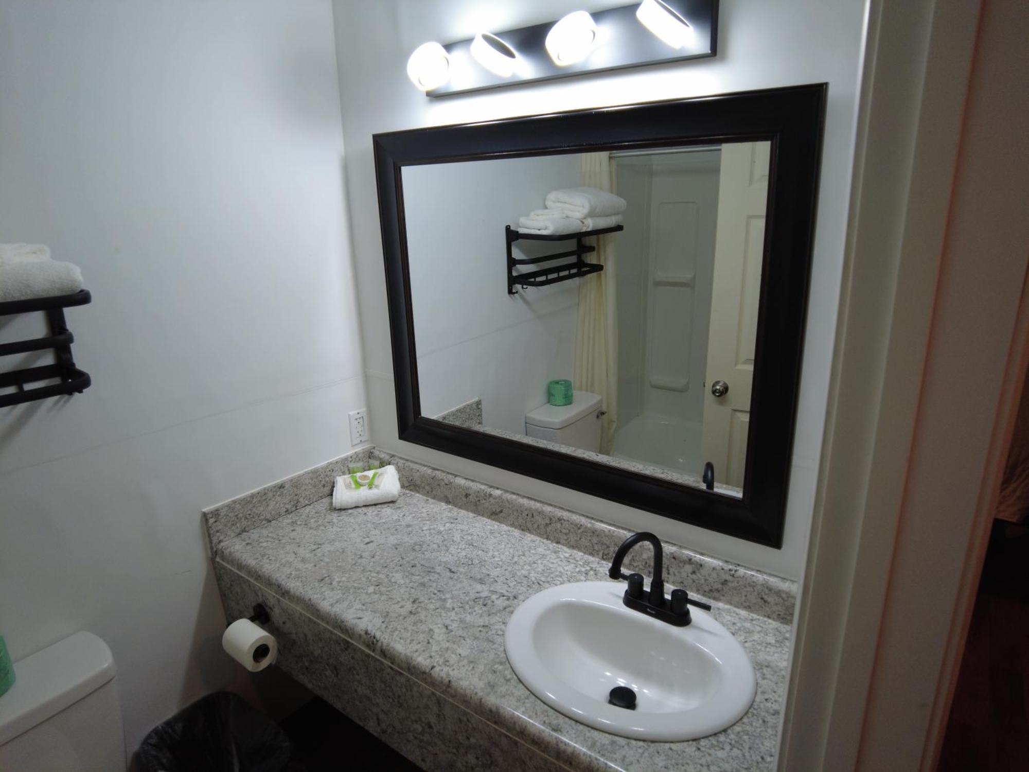 Americourt Hotel And Suites - Elizabethton Extérieur photo